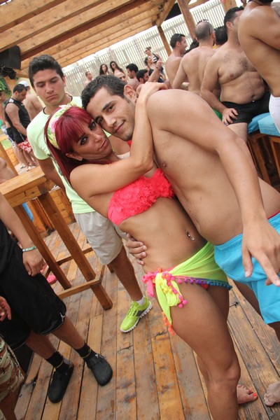 Cyan Beach Bar on Sunday